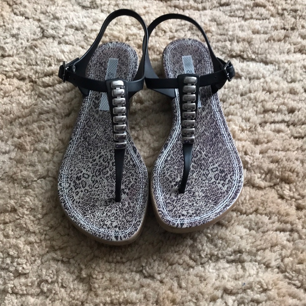 Black sandals